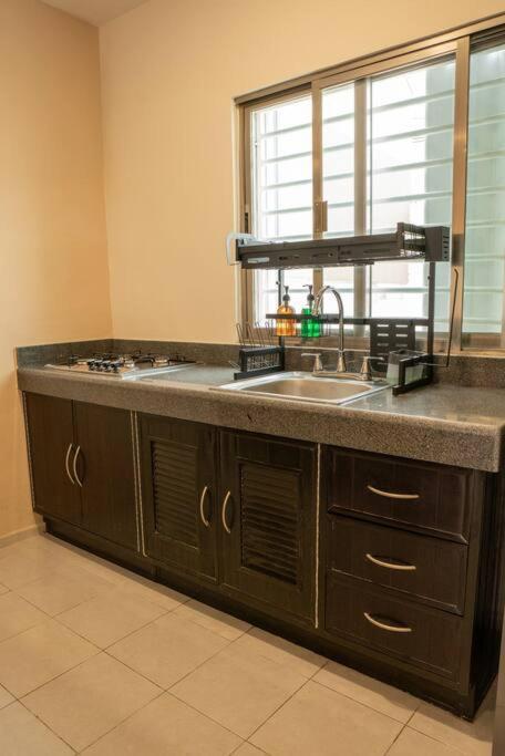 Acogedora Casa Con Hospedaje Para 2 Personas Chetumal Extérieur photo